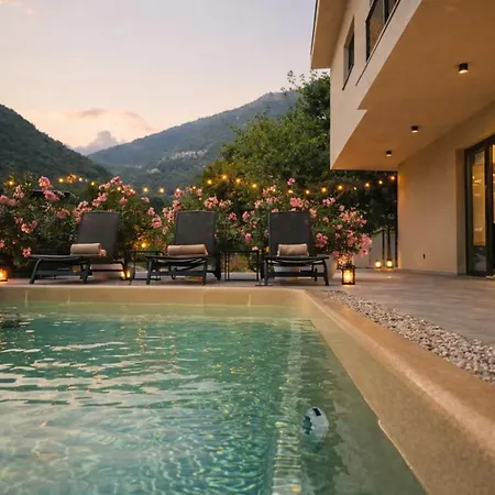 Luxury Draga Pearl Near Sea By Guide
